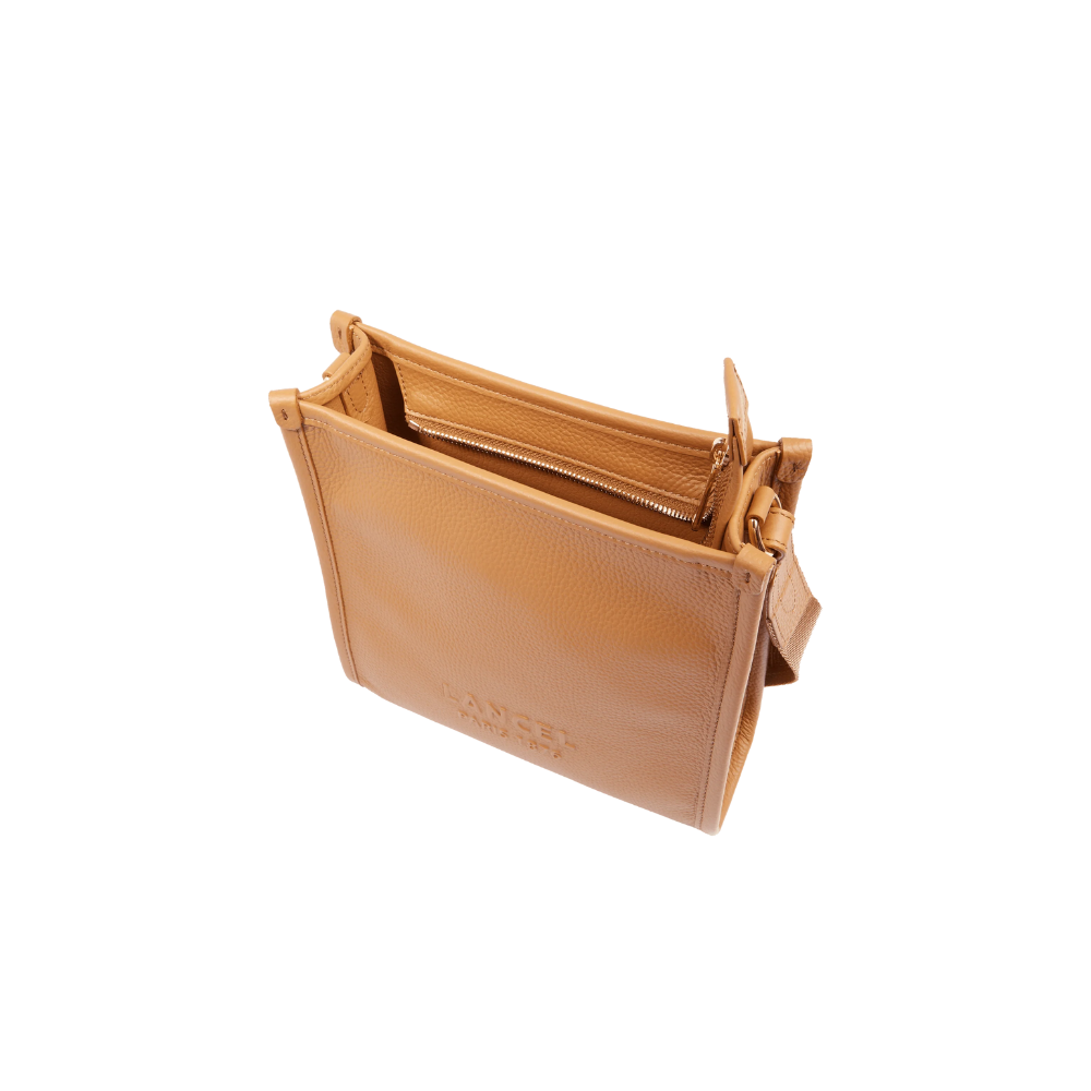 Jour Xbody Camel-Lancel-Sac-Maroquinerie Fortunas-Mouscron Jour Xbody Camel-Lancel-Sac-Maroquinerie Fortunas-Mouscron