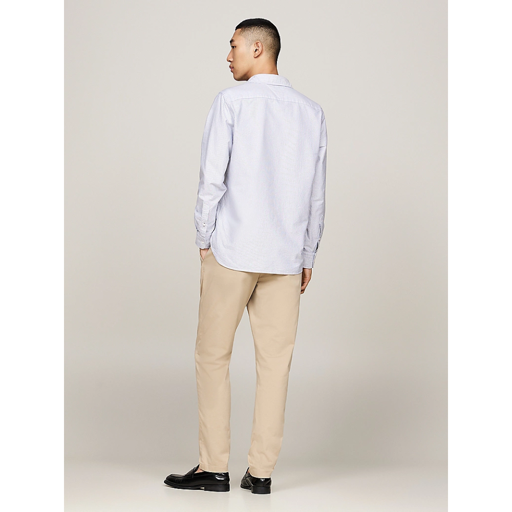 Chemise Oxford Royal-Tommy Hilfiger-Vêtements & Co.-Maroquinerie Fortunas-Mouscron Chemise Oxford Royal-Tommy Hilfiger-Vêtements & Co.-Maroquinerie Fortunas-Mouscron