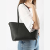Tradition Shoulder Noir-Etrier-Sacs-Maroquinerie Fortunas-Mouscron
