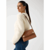 Gregoria Xbody Cognac-Guess-Sacs-Maroquinerie Fortunas-Mouscron Gregoria Xbody Cognac-Guess-Sacs-Maroquinerie Fortunas-Mouscron