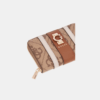 Portefeuille Erenia Latte Logo-Guess-Petite Maroquinerie-Maroquinerie Fortunas-Mouscron Portefeuille Erenia Latte Logo-Guess-Petite Maroquinerie-Maroquinerie Fortunas-Mouscron
