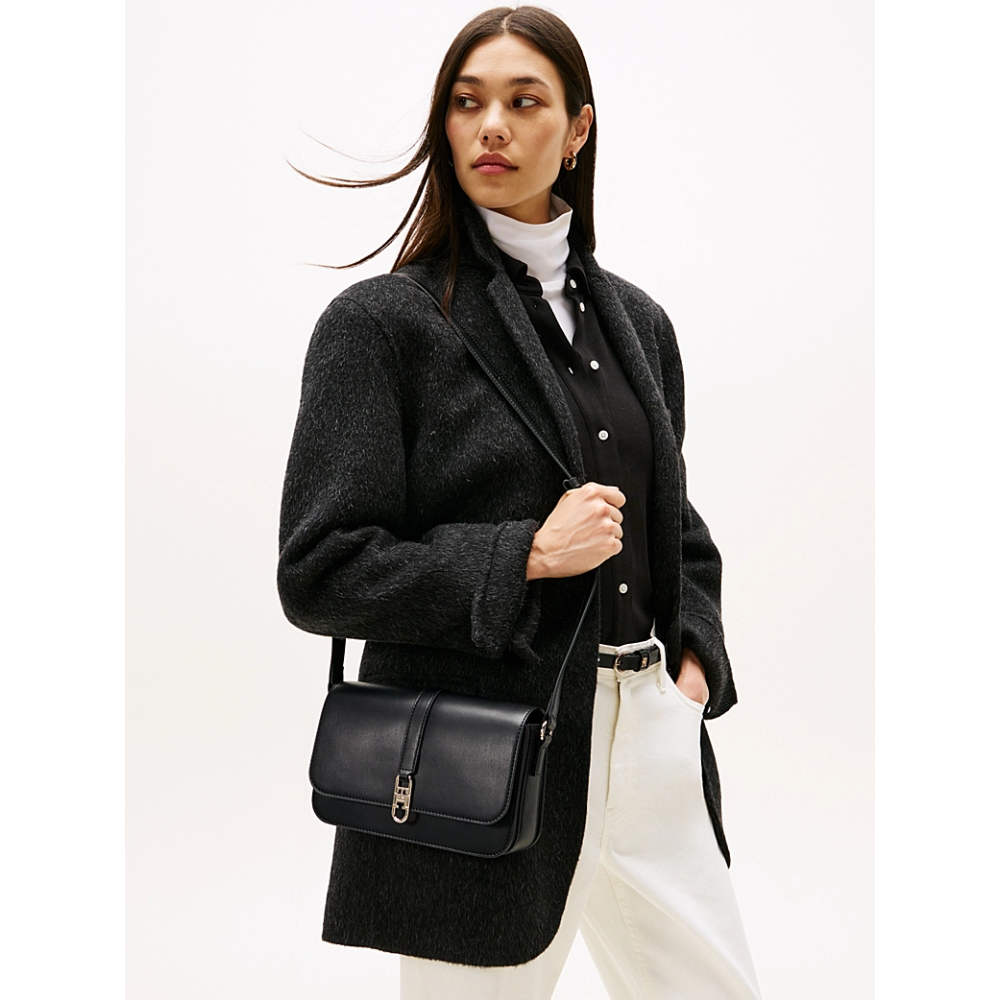 Crossover Libre Black-Tommy Hilfiger-Sacs-Maroquinerie Fortunas-Mouscron Crossover Libre Black-Tommy Hilfiger-Sacs-Maroquinerie Fortunas-Mouscron