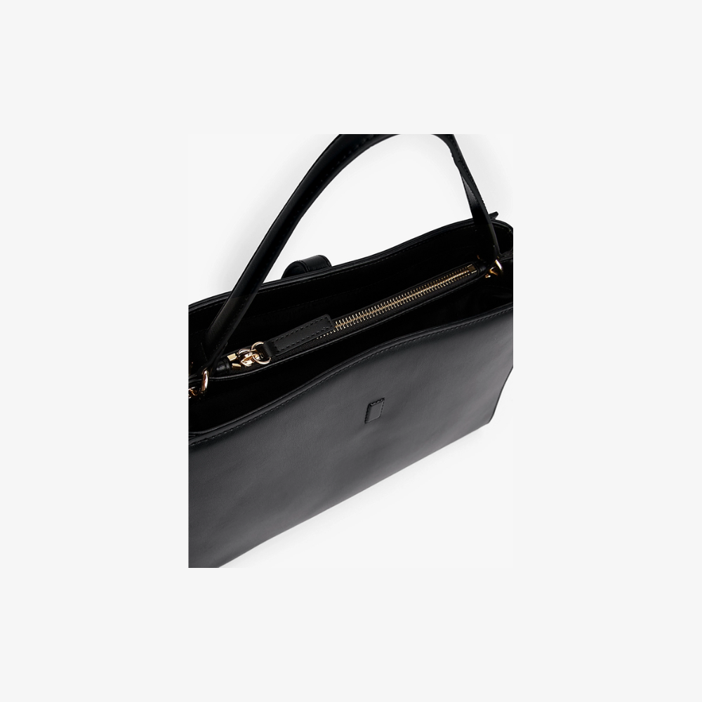 Satchel Libre Black-Tommy Hilfiger-Sacs-Maroquinerie Fortunas-Mouscron Satchel Libre Black-Tommy Hilfiger-Sacs-Maroquinerie Fortunas-Mouscron