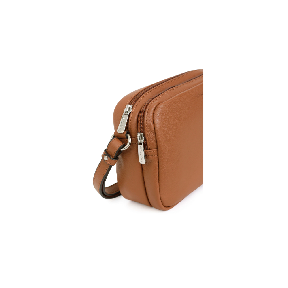 Xbody Trotteur Tan-Hexagona-Sacs-Maroquinerie Fortunas-Mouscron Xbody Trotteur Tan-Hexagona-Sacs-Maroquinerie Fortunas-Mouscron